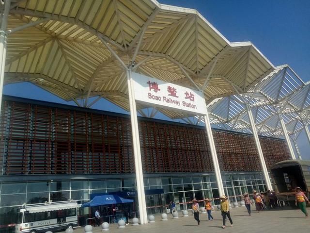 一场适合“70后”的旅行，独自一人带上比基尼来热带的三亚游