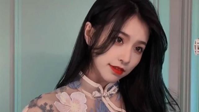 女网红离开滤镜啥颜值?小团团真实,腐团儿精致,看完刘思瑶后,恶心