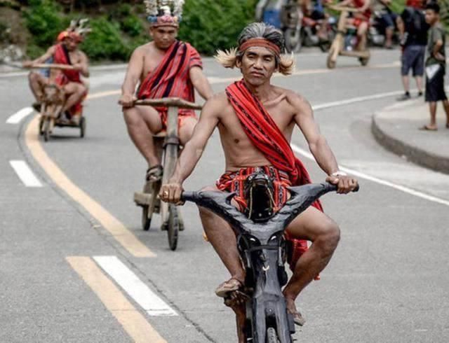 环球最奇葩的两轮车:不烧油不充电,速度达50码,人人都能造出来
