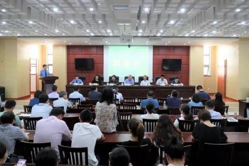 扬州:检察院牵手教育局,普法宣传校园行