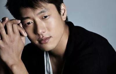 凌潇肃开通微博致谢,与姚晨离婚内幕遭曝光,他