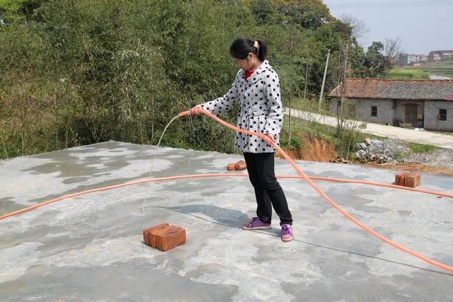 怀孕后住婆婆家，下班回来听到婆婆对小姑子说的话，我红了眼眶！