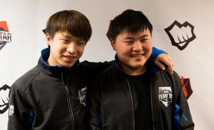 uzi最近的比赛 t01d5e1a82a939d5d6f.jpg