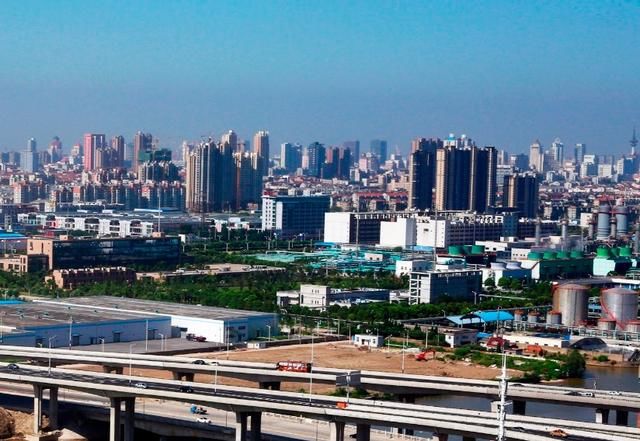 还在等待房价大跌?专家:楼市调控需力度适中,不宜用力过猛