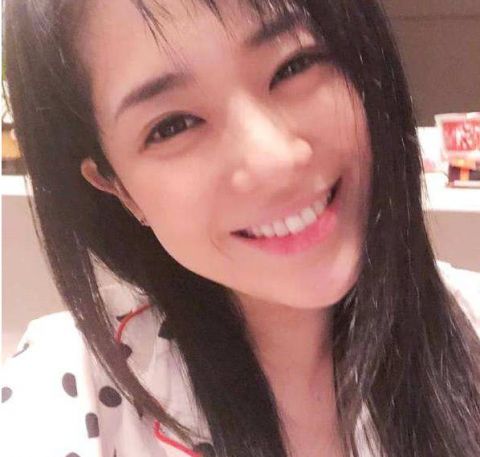 直播生孩子?韩安冉遭网友吐槽,网友:你的底线