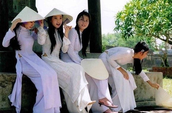 在越南一份饭只要三块钱!月薪三千也能去旅游