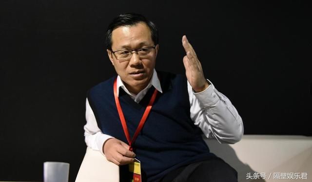 社会该如何看待“内地第一狗仔”卓伟的行为,是推崇还是抵制? 社会该如何看待“内地第一狗仔”卓伟的行为,是推崇还是抵制?