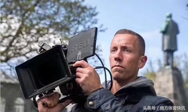 冰岛一个世界杯里的另类队 除了门将之外众多