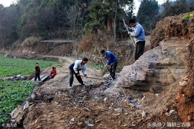 农村将启动新的公路建设工程，农民为什么摇头？专家的话戳中心窝