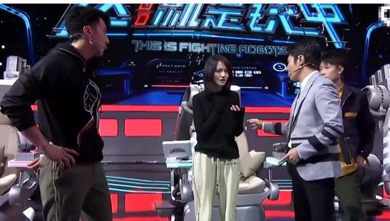 郑爽节目发飙并怒怼裁判,这次放飞自我--有个性