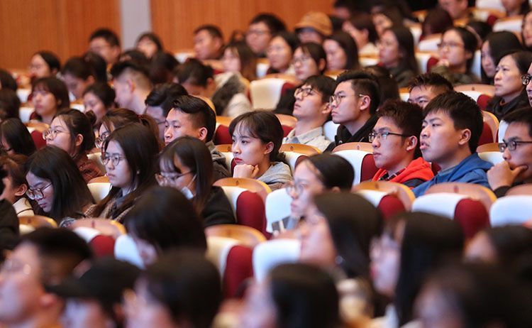 公务员招录在哪个网站