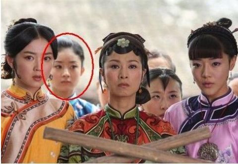 为事业放弃爱情,赵丽颖终于成了一线明星,也错