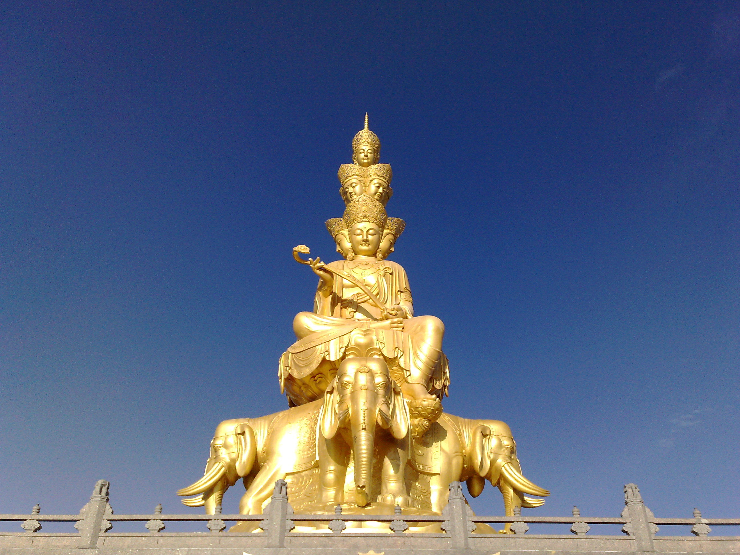 中国最大的六尊佛像，见过无不震撼!