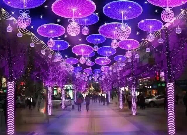 春节到了,山城重庆已变成了“天上的街市”