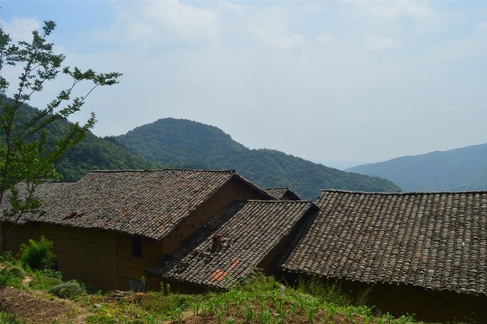 湖北宜昌：曾经200人的大户屋场；为何现在却人去楼空、破败不堪