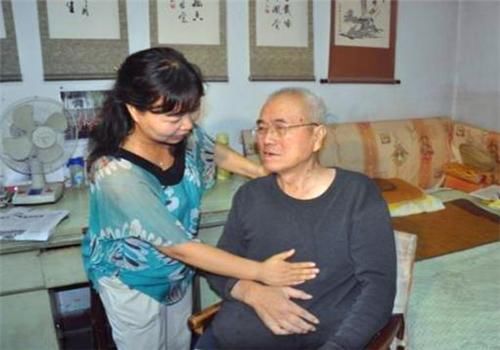 结婚后，婆婆让我们租房住，一年后让我们搬回去，没门儿！