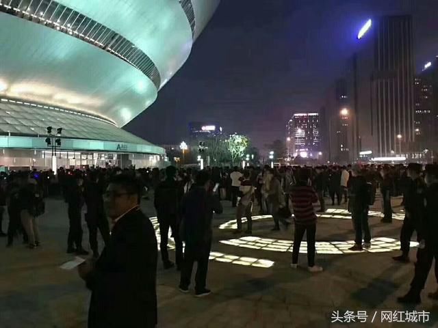 到重庆旅游好玩还是成都好玩?