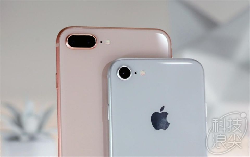 iPhone 8和8P评测:相比iPhone 7没太大升级,我