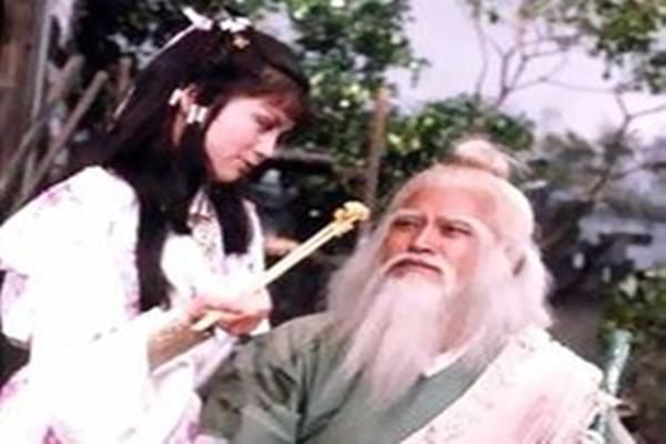 洪七公为何要将降龙十八掌传给郭靖?原来和丐帮的内部纷争有关_【快资讯】