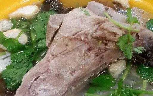 大骨汤怎么熬才能营养好喝?教你6个小窍门~