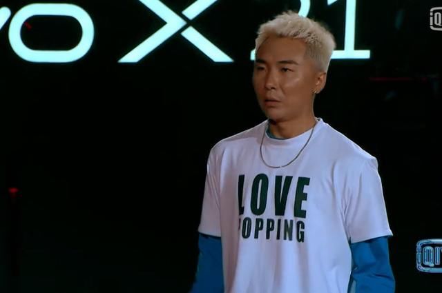 热血街舞团里的他们来自同一舞团,却一个自大