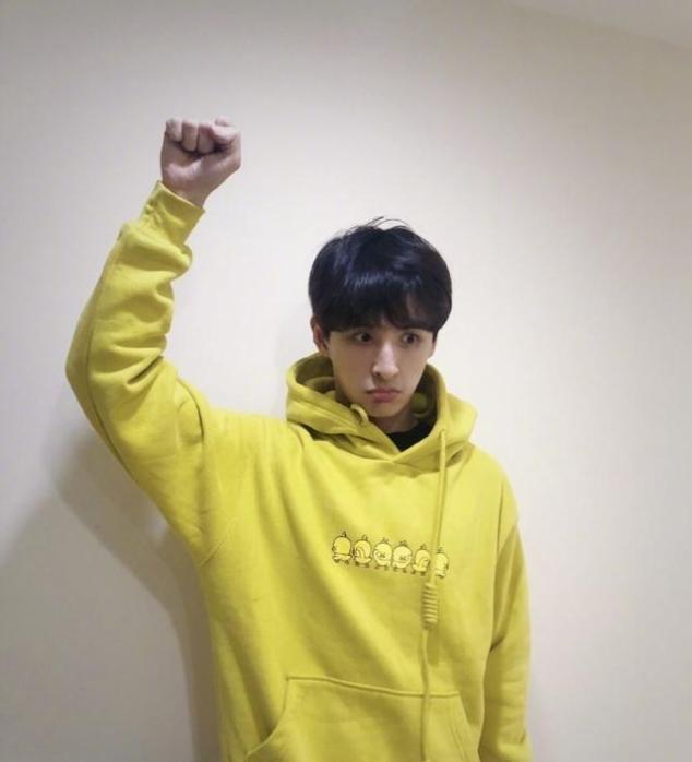 张杰跻身一线陈楚生二胎得子,红极一时的快乐