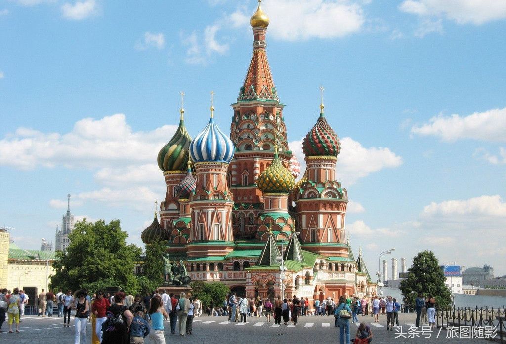 媲美中国的天安门广场，这是俄罗斯哪里?