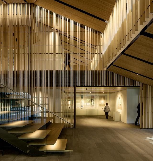 男的多金有才，女的优雅有魅力，他们让我看到了什么是最好的爱情