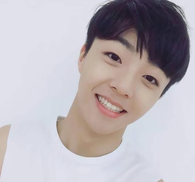 蔡徐坤粉丝破1000万,远超陈立农粉丝量,更有希