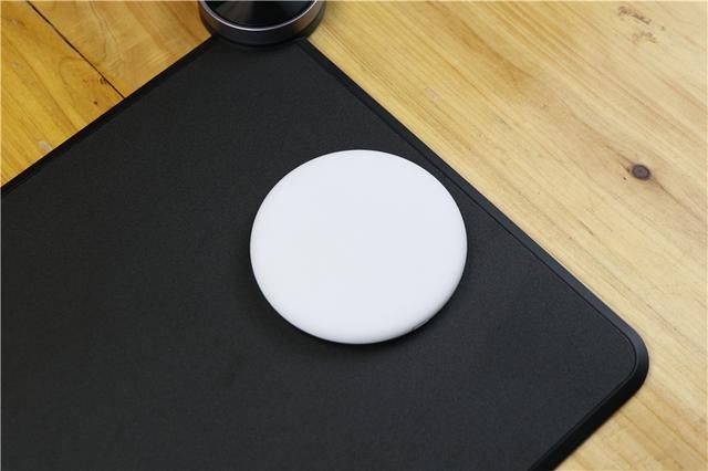 和小米MIX2S一起发布,直到现在还未开售