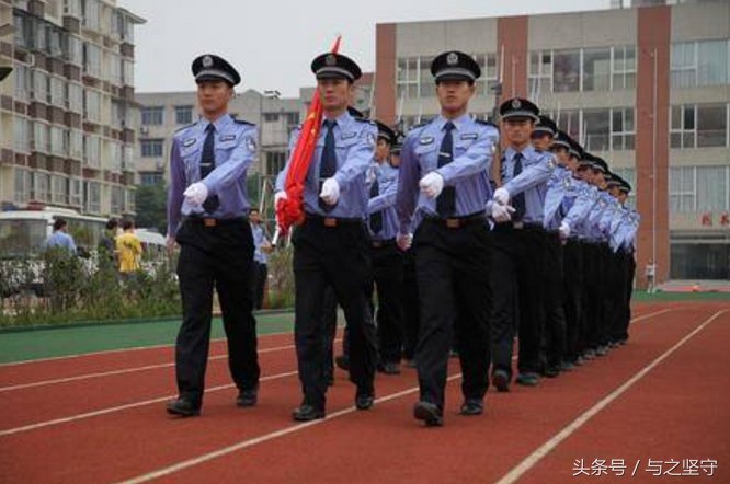 记住:报考人民警察,这三类人可以优先录用