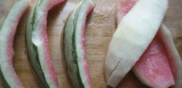 夏天人们都爱吃西瓜, 但是你知道西瓜吃多了有