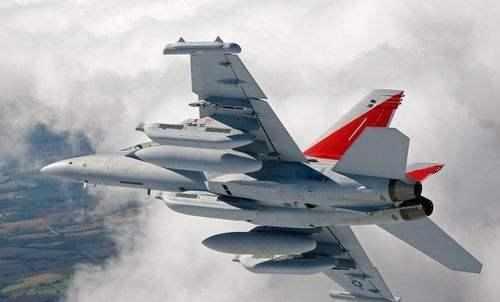 美国竟主动向芬兰推销EA18G战机,曾经击落F