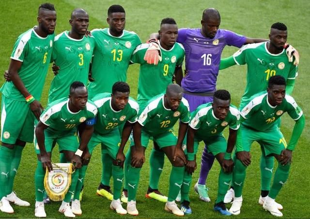 非洲球队终于赢了,这次莱万难阻塞内加尔,尼昂