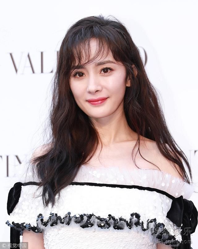 杨幂留空气刘海baby梳脏辫, 年龄25+该用哪些