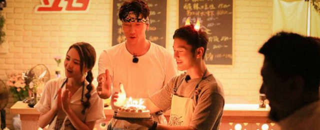 《中餐厅》第三季,要求嘉宾21天挣2万欧,网友:“吃相”太难看 老葡京赌场网站