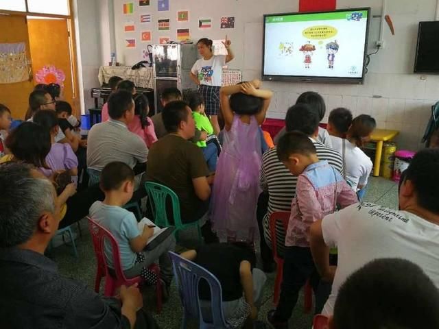 天中义工 儿童五防 教育走进驻马店市幼儿园_