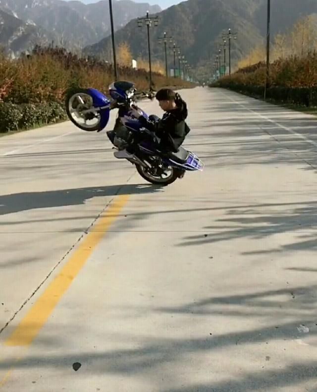 没有参加中考的小男孩,给我发来几张图,这也算