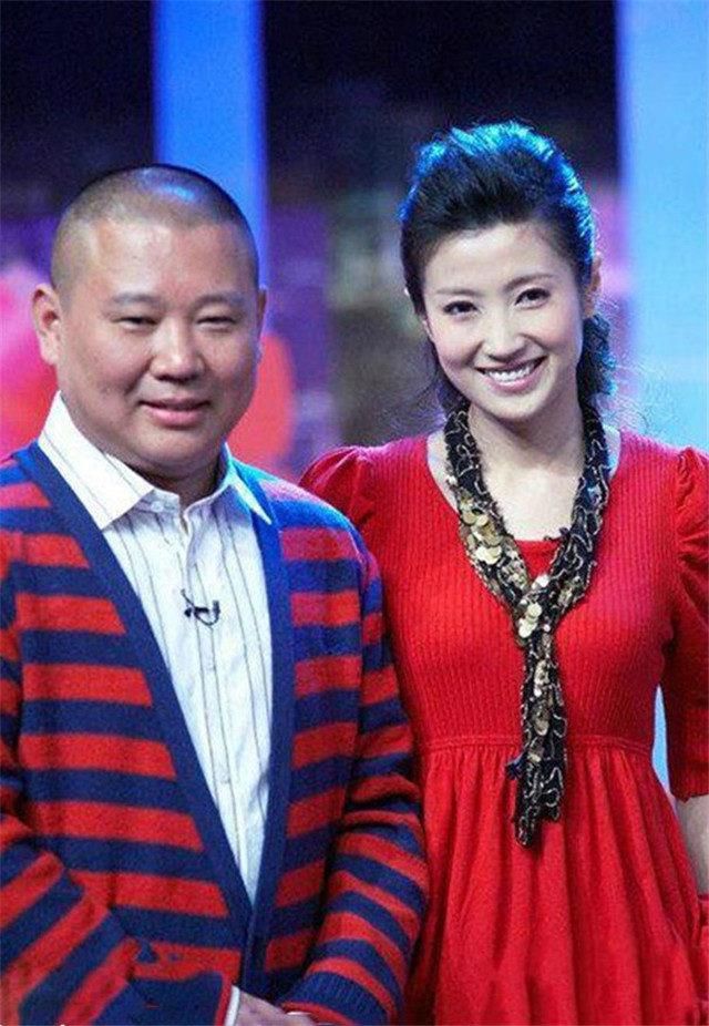 央视 quot;新国脸 quot;刚强,月亮姐姐做媒,娶2婚主持人春妮,儿子叫刚好