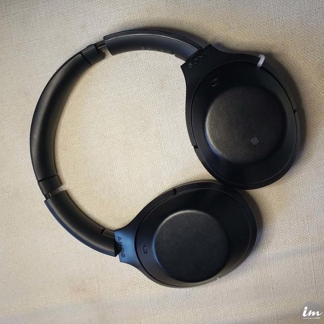 降噪耳机中,索尼1000X和BOSE QC35选哪个好