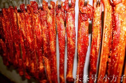 风光不再的脆皮五花肉，是时候公布做法了，你值得拥有