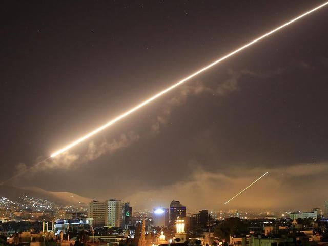 叙利亚遭狂轰滥炸,俄军方看不过去了,以色列战