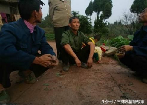 我照顾妈八年，她去世后弟弟回家争财产，大伯帮亲不帮理让我寒心