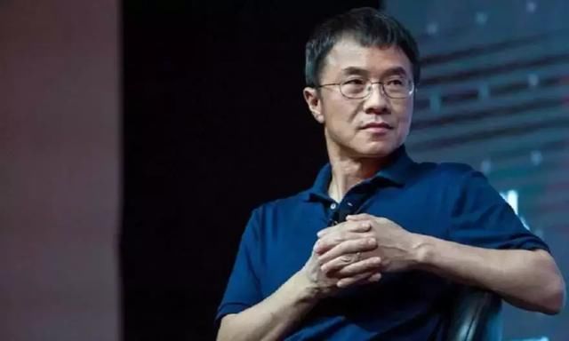 小米称陆奇将加入系谣言,LOL 冠军杯赛因 BUG 取消