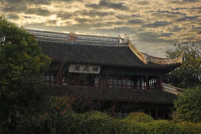 碧桂园信鸿铜雀台避暑山庄：或晴或雨，美景与我同在