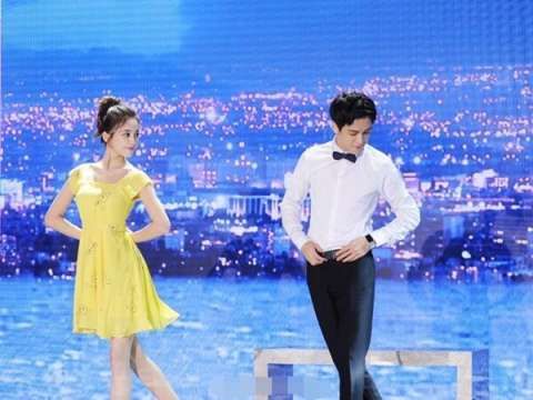 鹿晗、张艺兴身高有假?与关晓彤同框后就扎心