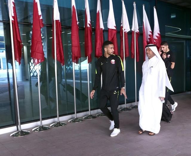 因与阿联酋断交,卡塔尔足球记者被遣返回国