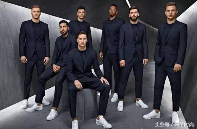 世界杯德国男模队集体穿西装达俄，说说西装的那点事