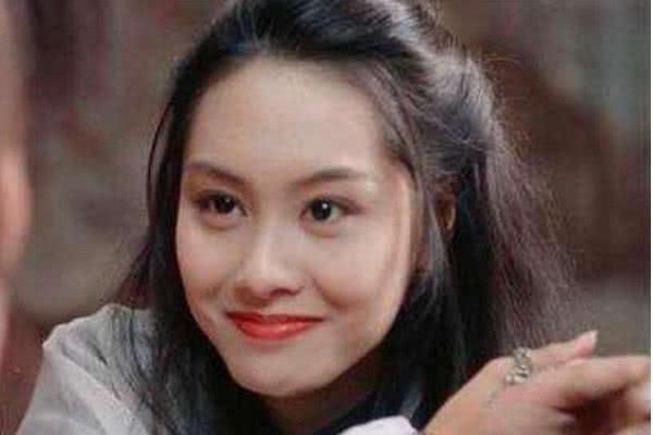 5位女星的最美瞬间,林青霞喝酒,朱茵眨眼,最后