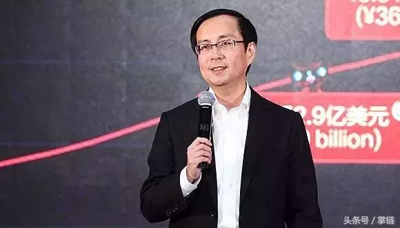 阿里建超市,京东跟小哥过节日,苏宁带车进村做